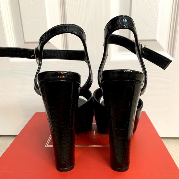 Mackin J Black Faux Leather Sleek Thick Wedged 7” Platform Heels | US Size 7W - Picture 4 of 9